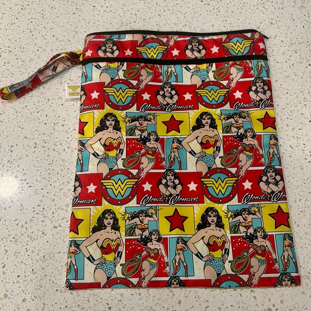 Bumpkins Wet Bag Wonder Woman Comic Print Pouch